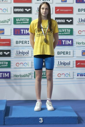 Melissa Presenti podio 400 misti.jpg