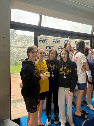 Staffetta Ragazze.jpeg